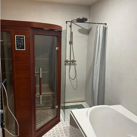 Cisarska Komnata 公寓 *